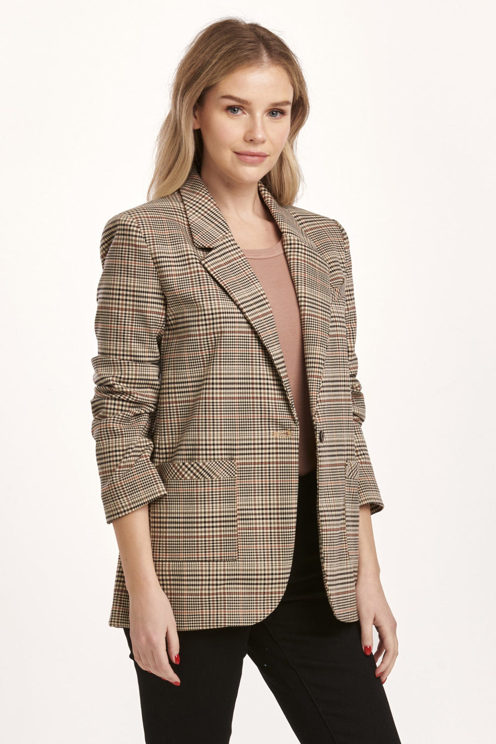 image of a female model wearing a CLYDE LONG SLEEVE NOTCHED LAPEL BLAZER JACKET UMBER DEAR JOHN DENIM 