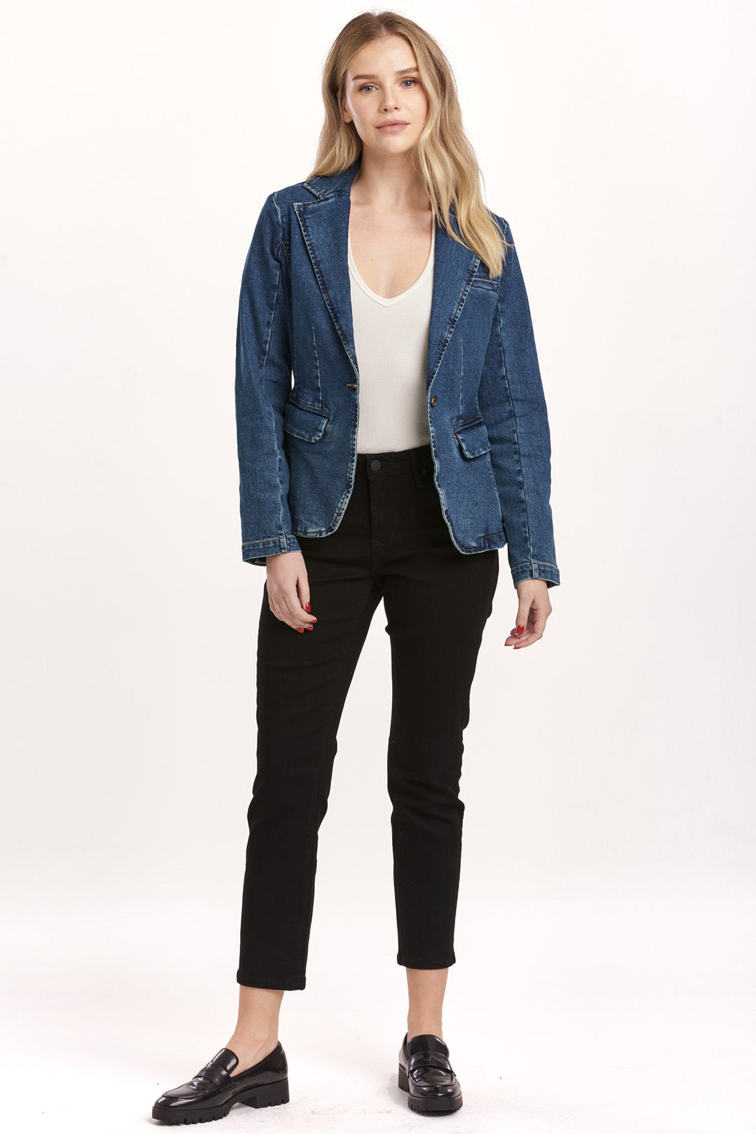 image of a female model wearing a MINAH DENIM BLAZER JACKET BLUE RIDGE DEAR JOHN DENIM 