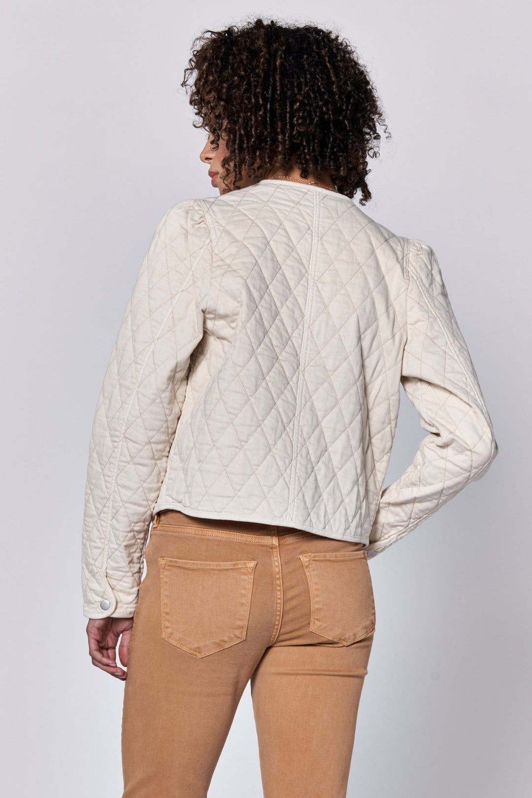 kit-quilted-puff-sleeve-jacket-eggshell