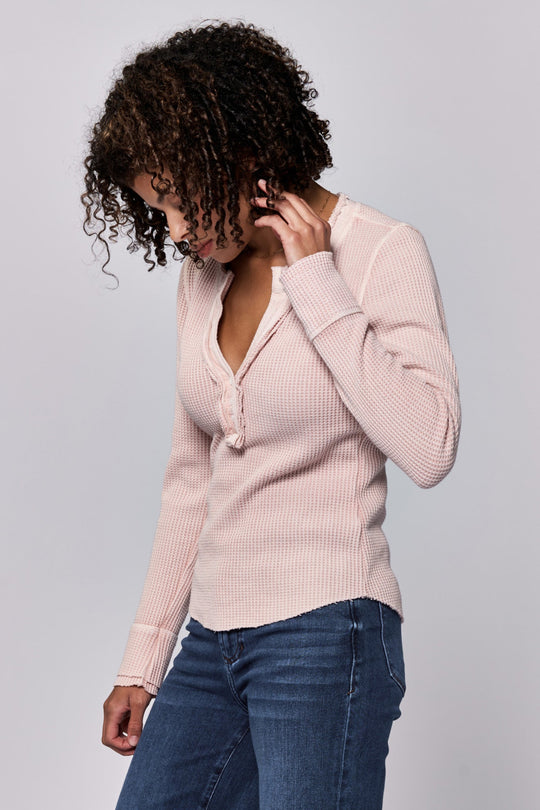 image of a female model wearing a LUNA V-NECK LONG SLEEVE FITTED TOP SEPIA ROSE DEAR JOHN DENIM 