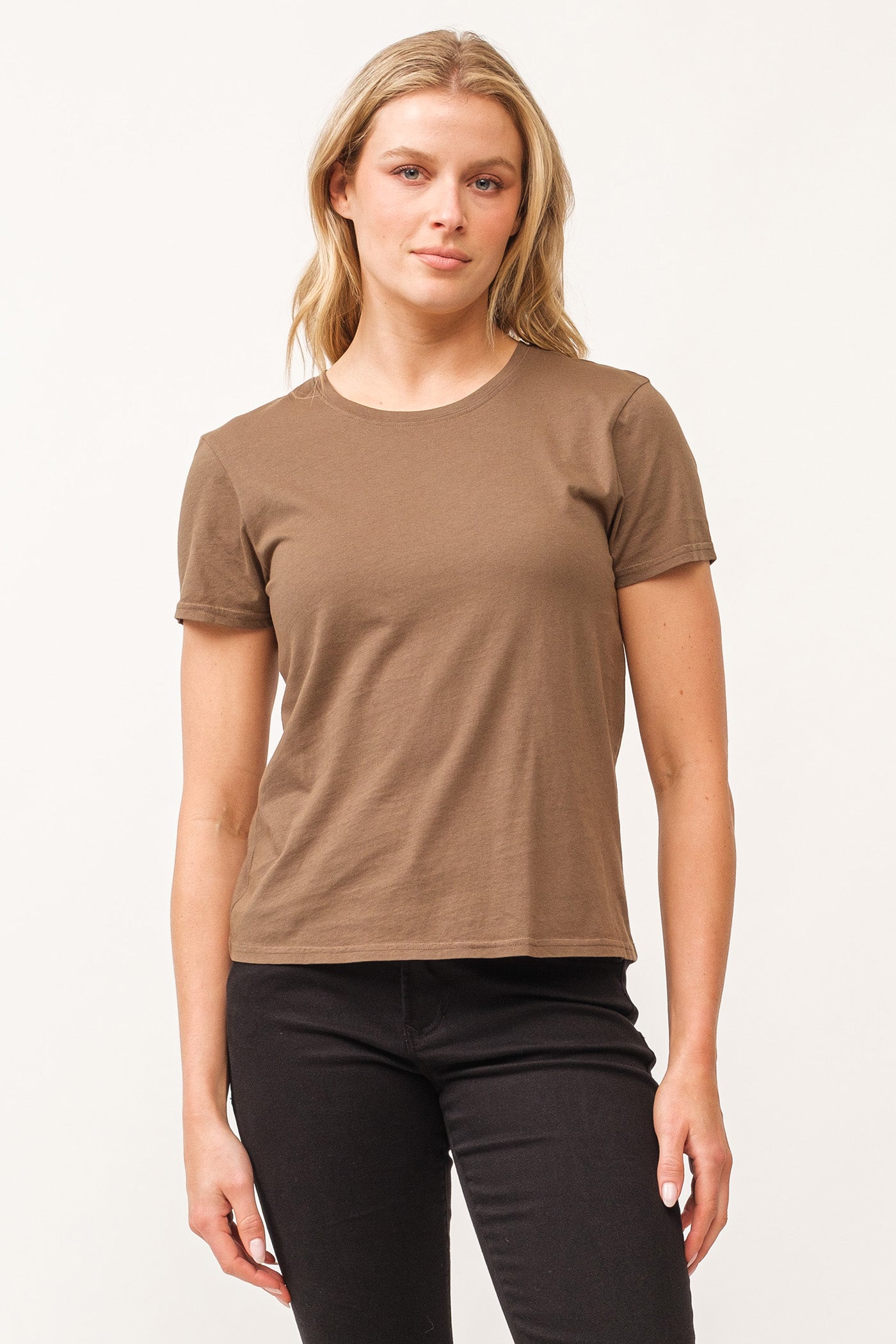 image of a female model wearing a UNITY CREW NECK SHORT SLEEVE RELAXED FIT TOP DARK OLIVE DEAR JOHN DENIM 