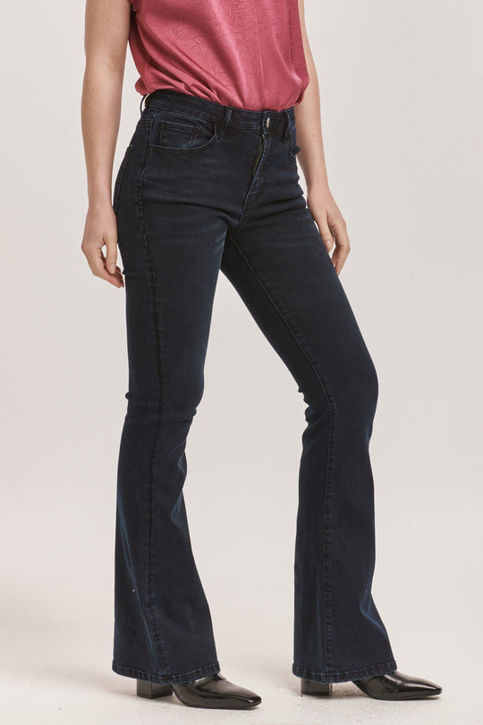 laney-flare-fit-mid-rise-jeans-calhoun