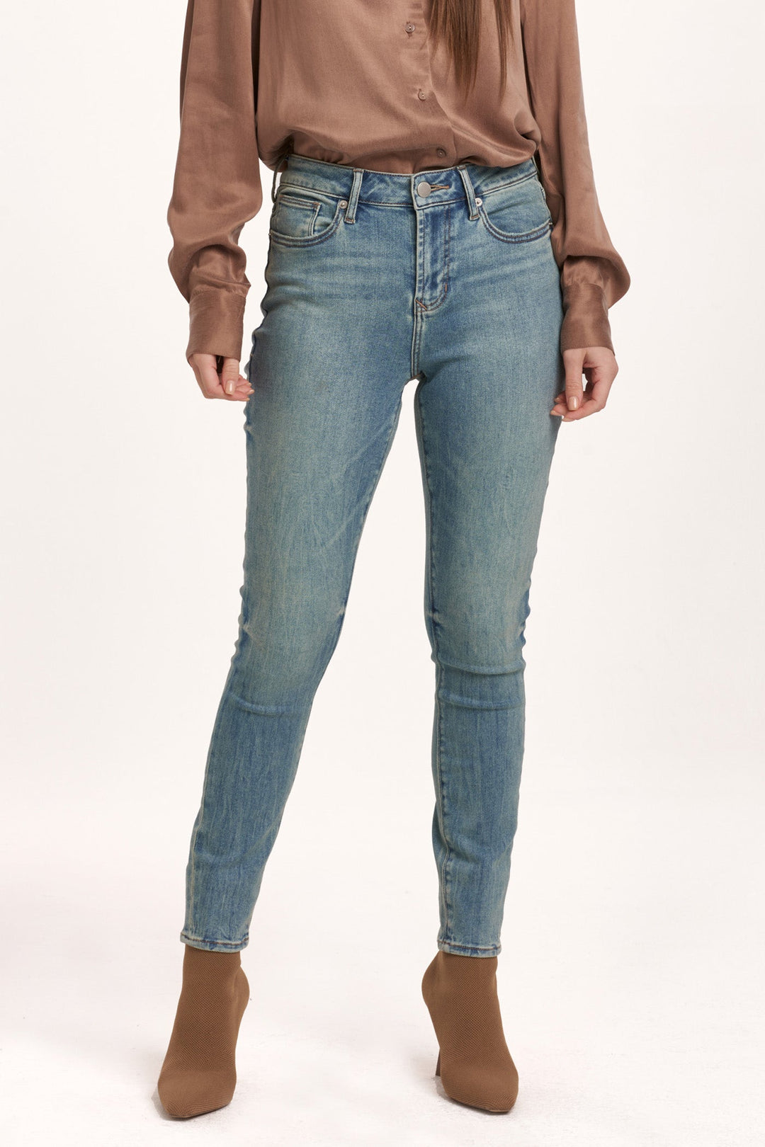 gisele-skinny-mid-rise-ankle-clean-hem-jeans-pioneer-valley