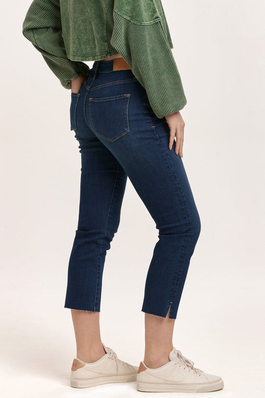 frankie-straight-fit-high-rise-cropped-raw-hem-jeans-binz