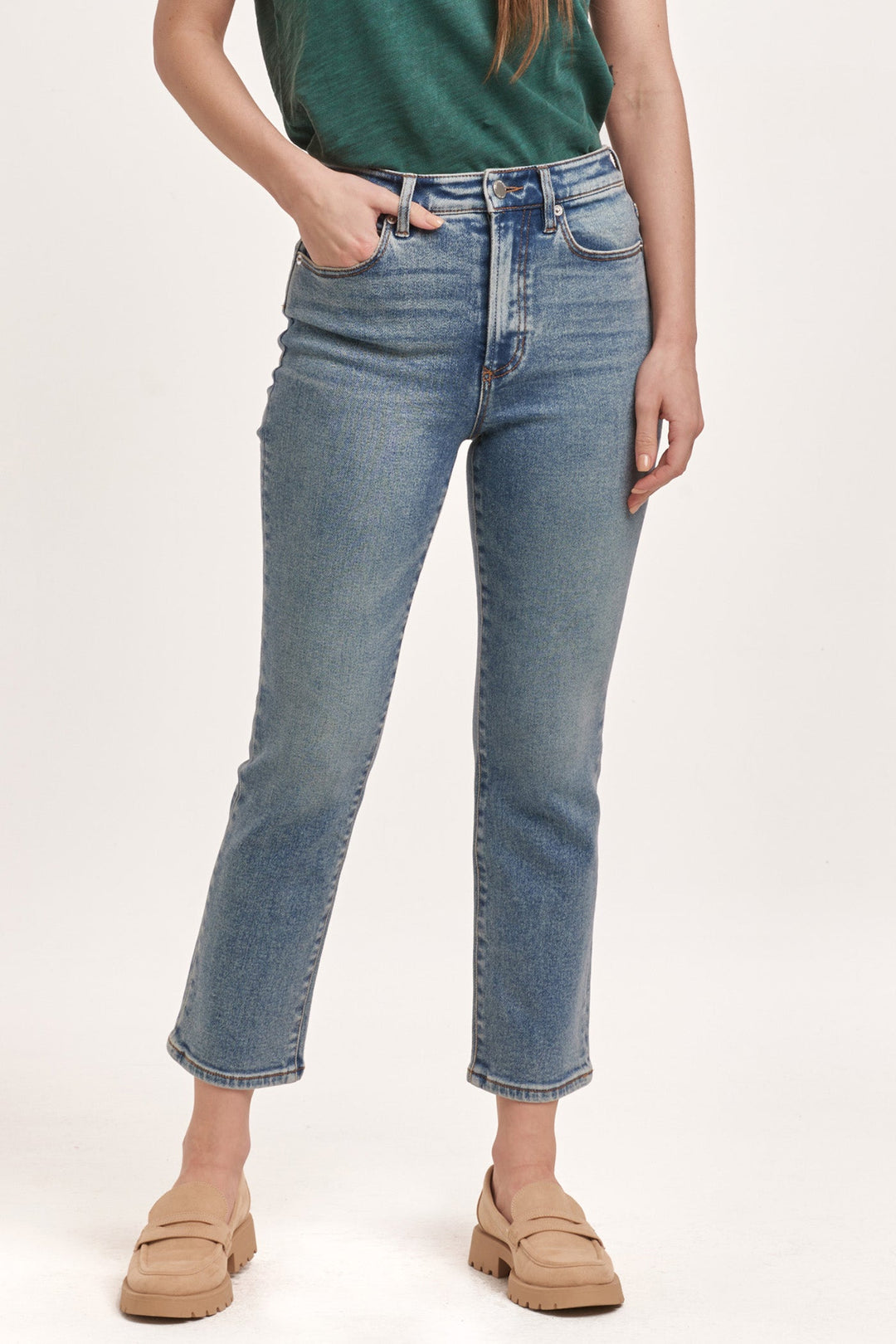 frankie-straight-fit-high-rise-cropped-jeans-antique-wash