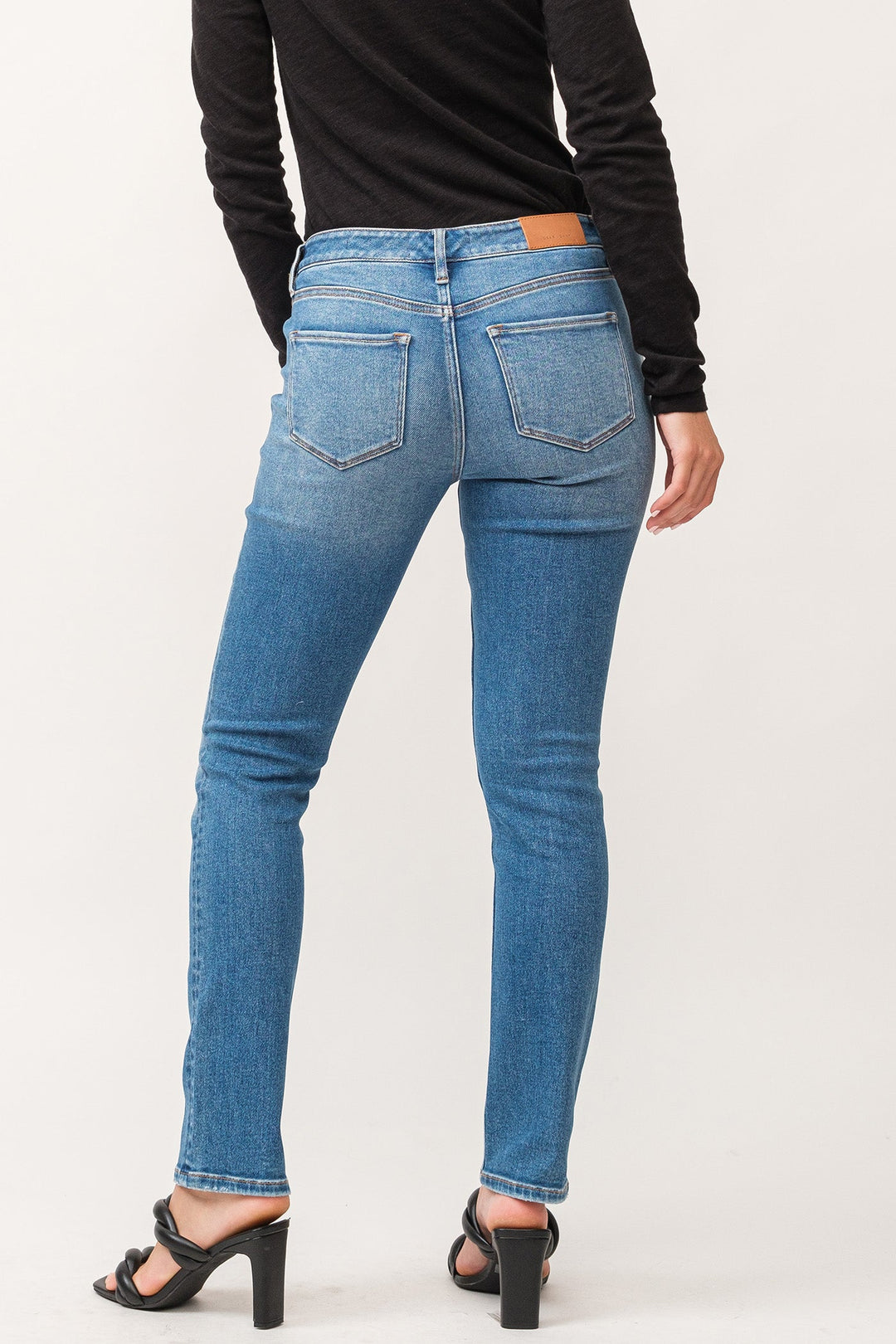 blaire-mid-rise-ankle-inseam-straight-jeans-savoy