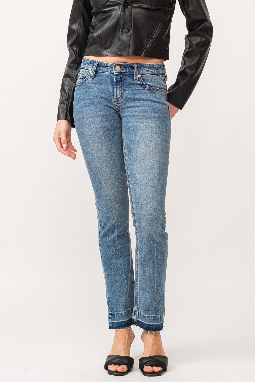 playback-mid-rise-drop-slit-hem-straight-leg-jeans-depart