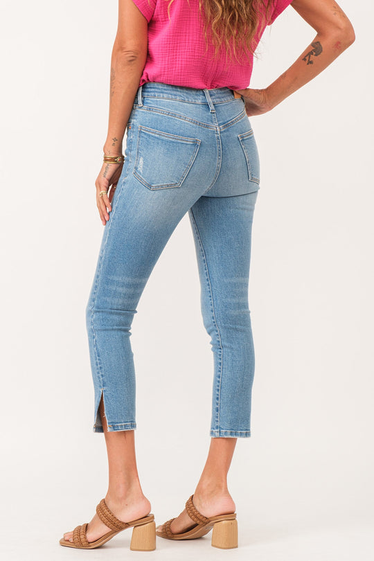 image of a female model wearing a STELLA SUPER HIGH RISE CROPPED SLIM STRAIGHT JEANS NIAGRA DEAR JOHN DENIM 