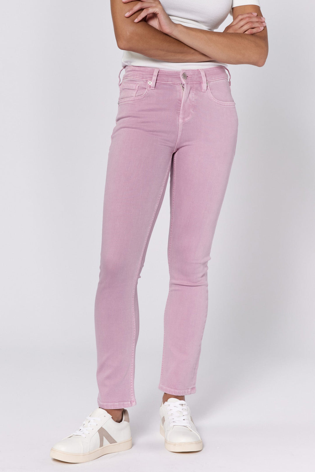 image of a female model wearing a BLAIRE MID RISE SLIM STRAIGHT LEG JEANS LILAS DEAR JOHN DENIM 