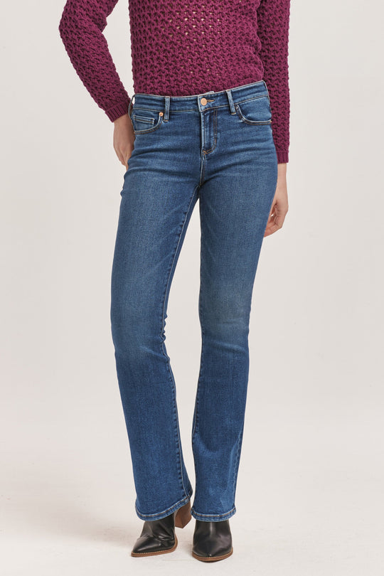 jaxtyn-bootcut-fit-mid-rise-jeans-midtown