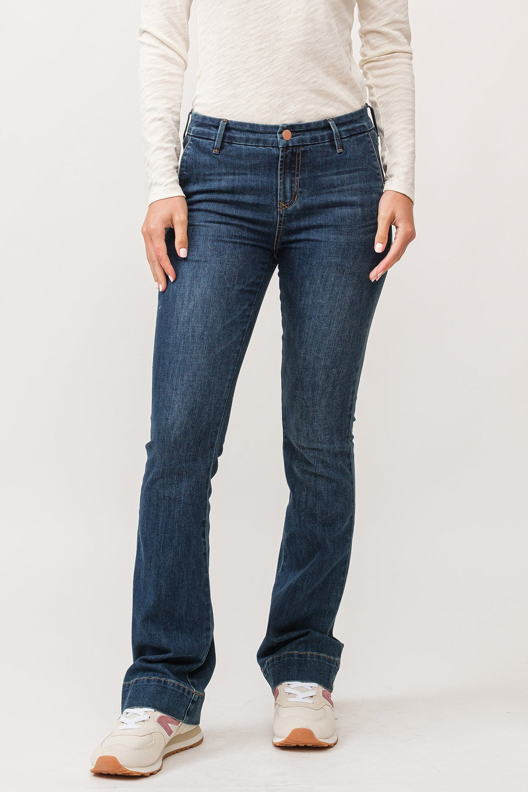 image of a female model wearing a JAXTYN MID RISE CLEAN WIDE HEM BOOTCUT JEANS DAZZLER DEAR JOHN DENIM 