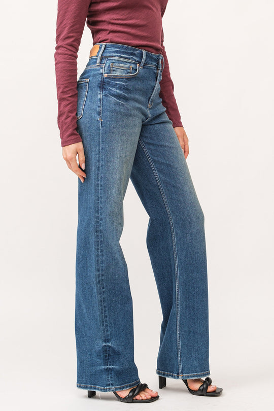 image of a female model wearing a HOLLY HIGH RISE CUFFED HEM STRAIGHT JEANS PROVANCE DEAR JOHN DENIM 