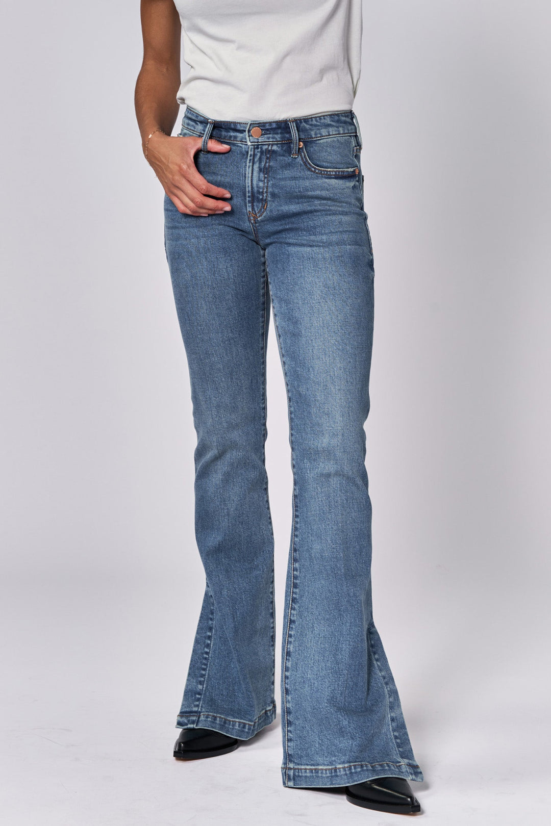 image of a female model wearing a ROSA MID RISE FULL INSEAM FLARE JEANS FONTANA DEAR JOHN DENIM 