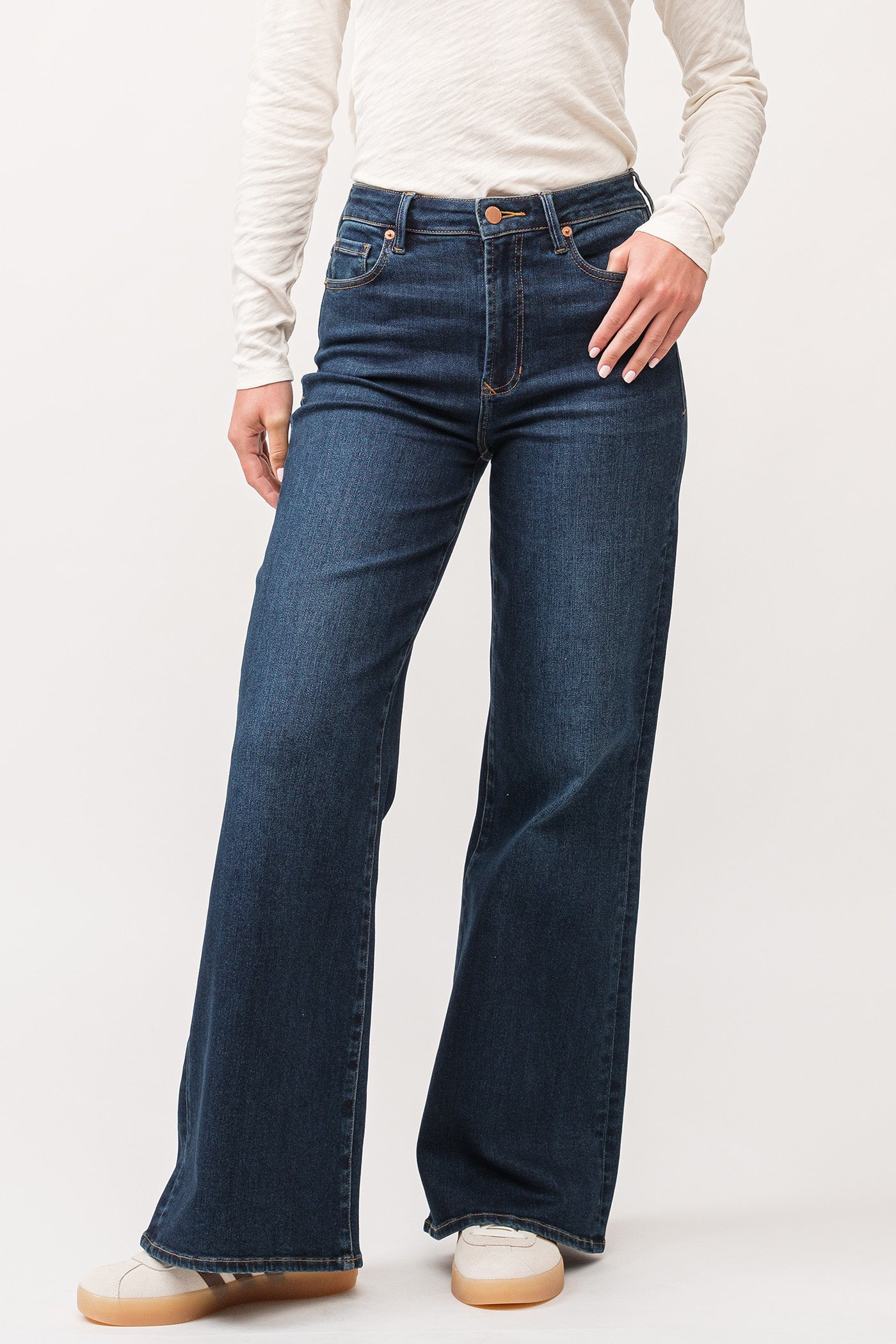 image of a female model wearing a FIONA HIGH RISE CLEAN HEM WIDE LEG JEANS IGUAZA DEAR JOHN DENIM 