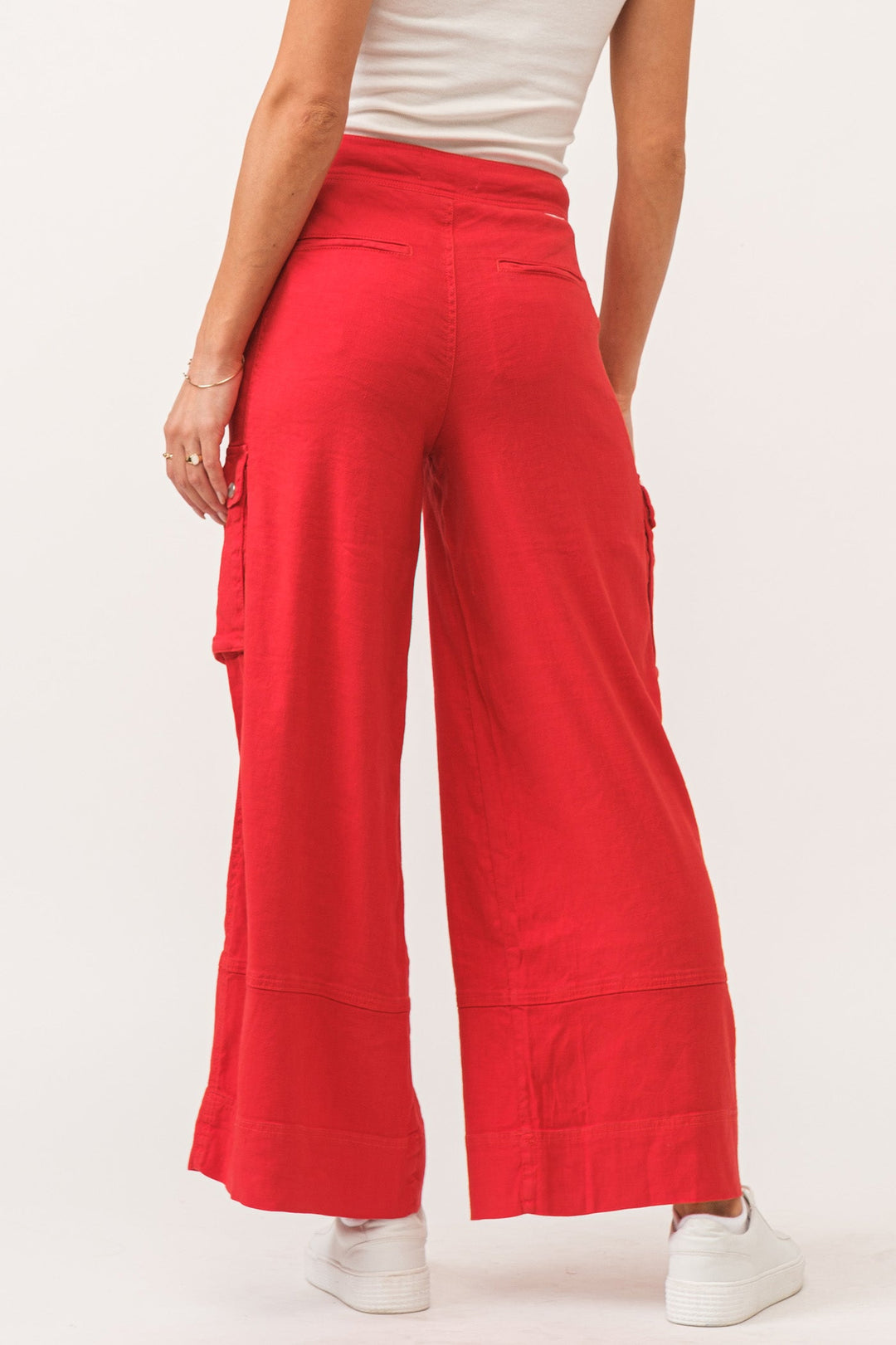 image of a female model wearing a MARVEY SUPER HIGH RISE ANKLE WIDE LEG COLOR PANTS FIRETRUCK RED LINEN DEAR JOHN DENIM 