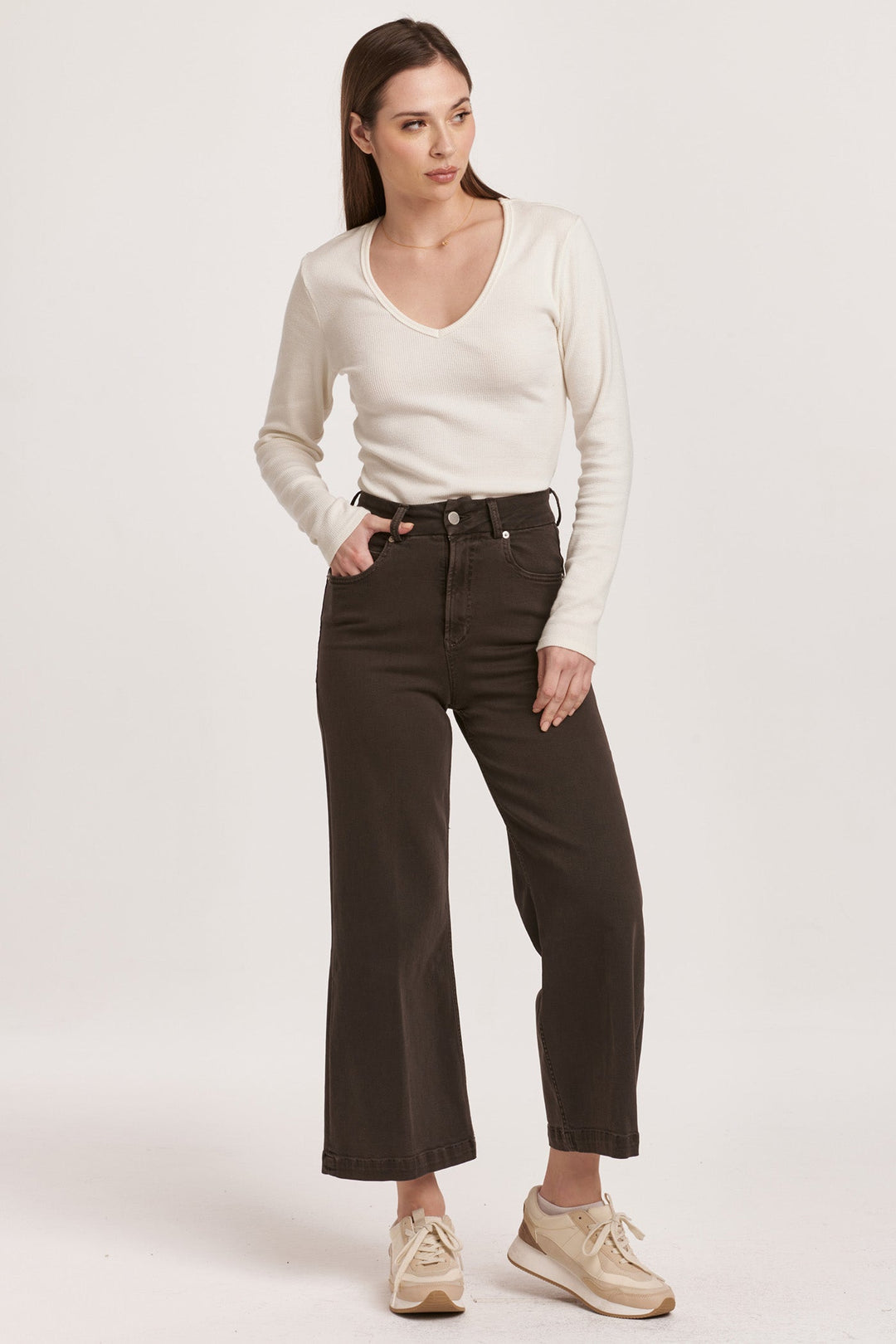 image of a female model wearing a AUDREY SUPER HIGH RISE CROPPED WIDE LEG COLOR JEANS GROUND COFFEE DEAR JOHN DENIM 