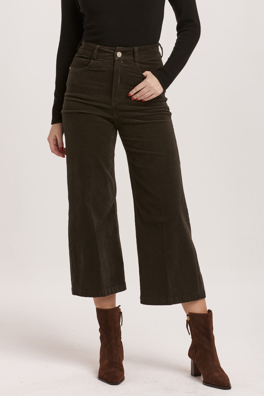 audrey-wide-leg-high-rise-cropped-jeans-forest-pine-corduroy