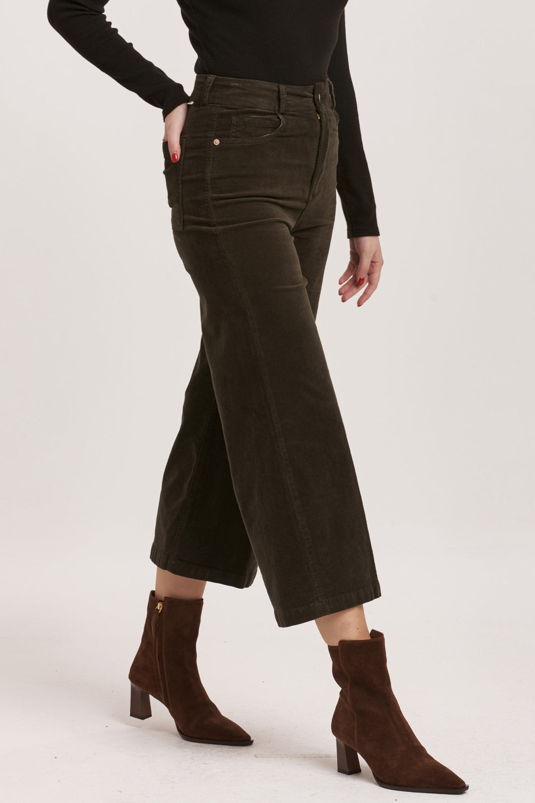 audrey-wide-leg-high-rise-cropped-jeans-forest-pine-corduroy