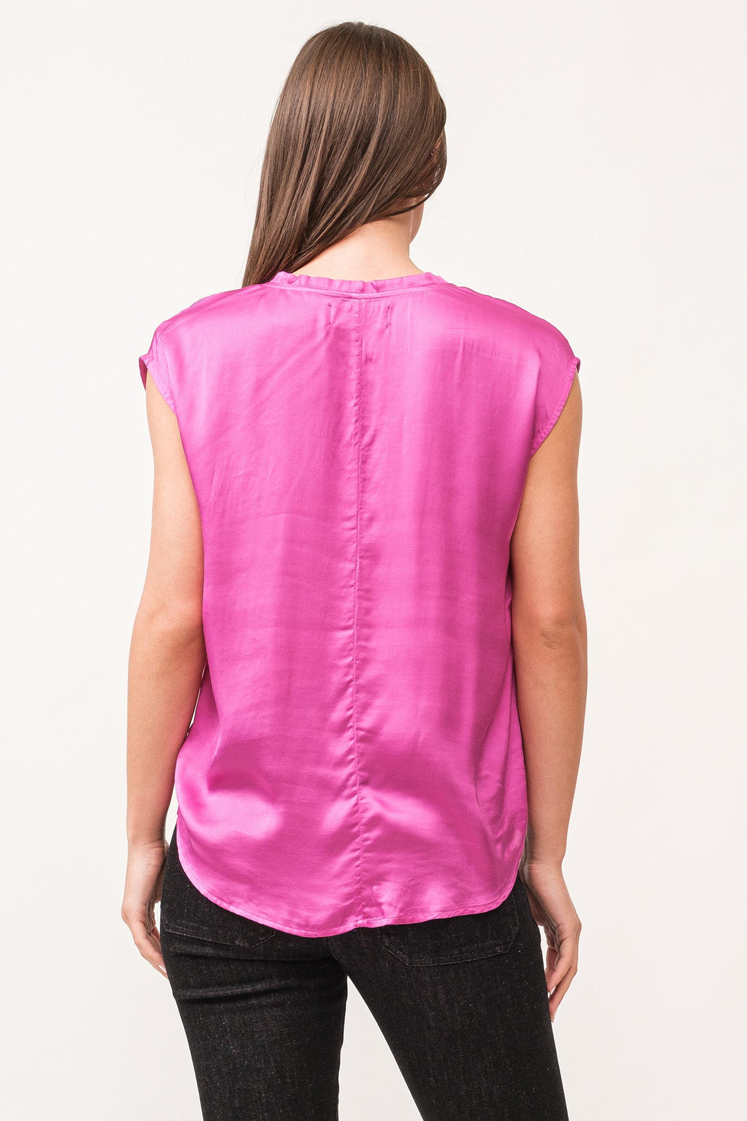 image of a female model wearing a YANIS V-NECK SLEEVELESS TOP DAHLIA MAUVE DEAR JOHN DENIM 