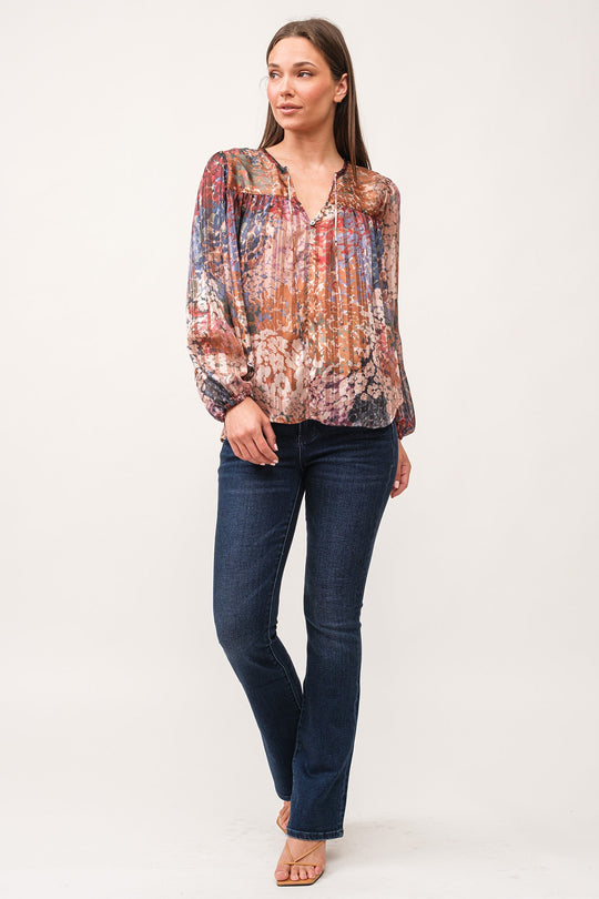 image of a female model wearing a ALESSIA V-NECK LONG SLEEVE RELAXED FIT TOP TINSEL GARDEN DEAR JOHN DENIM 