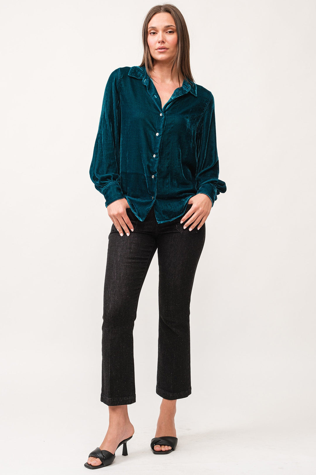 image of a female model wearing a MIRABELLE COLLARED BUTTON DOWN LONG SLEEVE SHIRT DEEP TEAL DEAR JOHN DENIM 