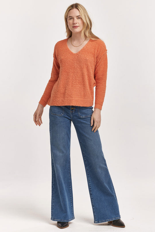 calleen-v-neck-long-sleeve-relaxed-fit-sweater-kumquat