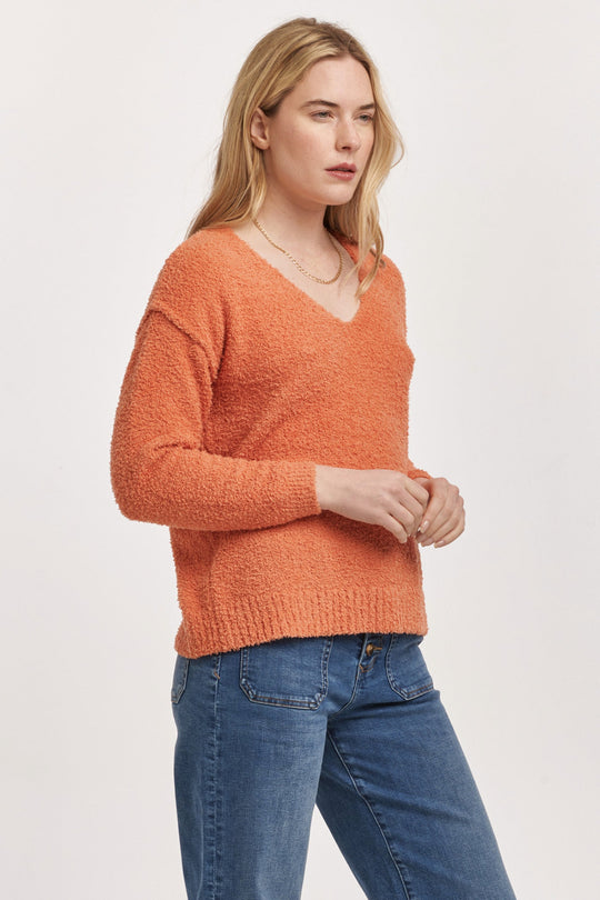 calleen-v-neck-long-sleeve-relaxed-fit-sweater-kumquat