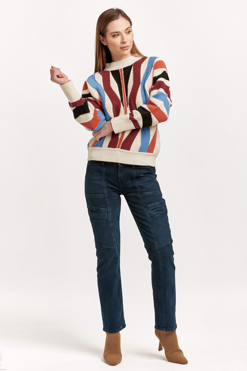 kaylin-crew-neck-long-sleeve-relaxed-fit-sweater-zigzag