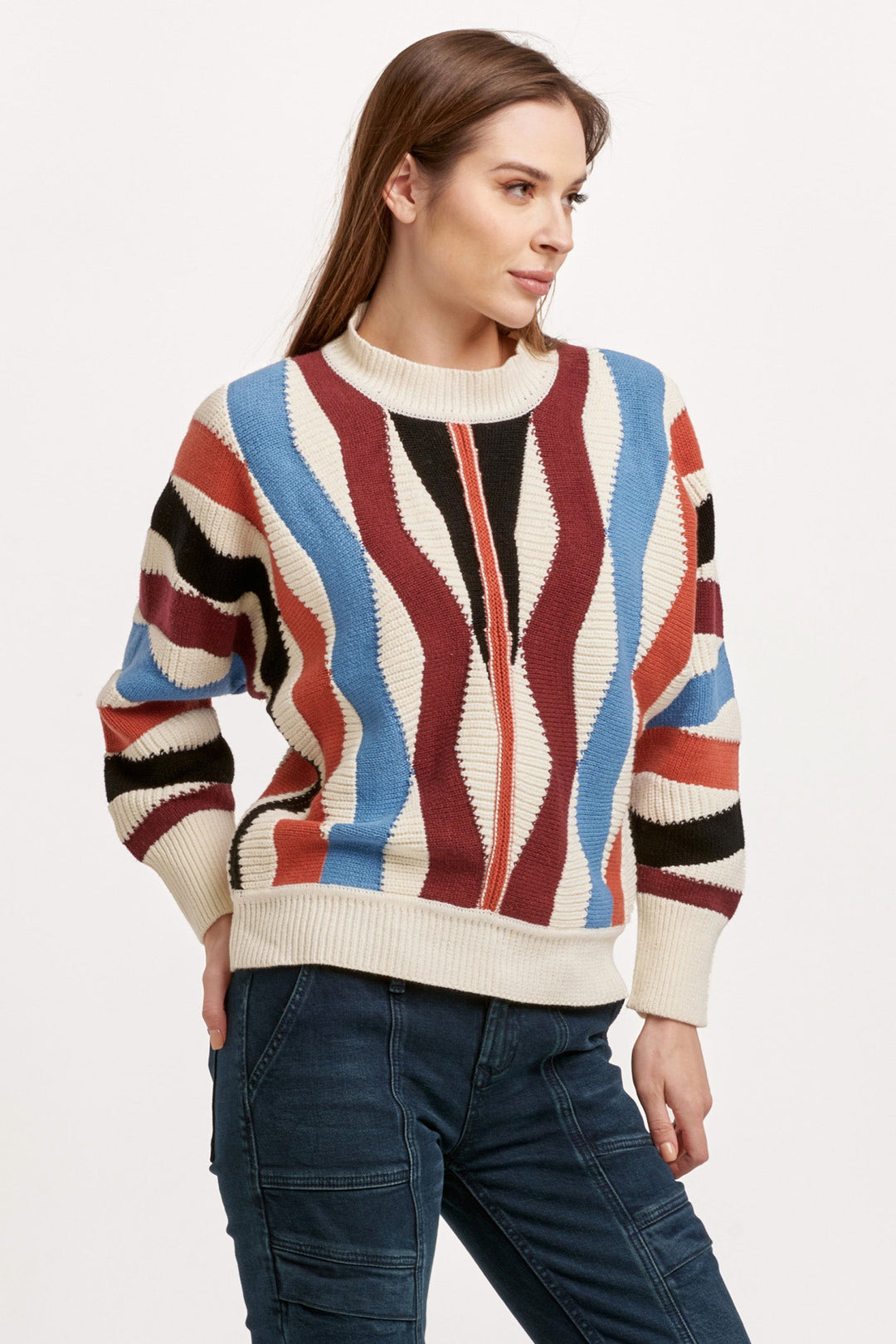 kaylin-crew-neck-long-sleeve-relaxed-fit-sweater-zigzag