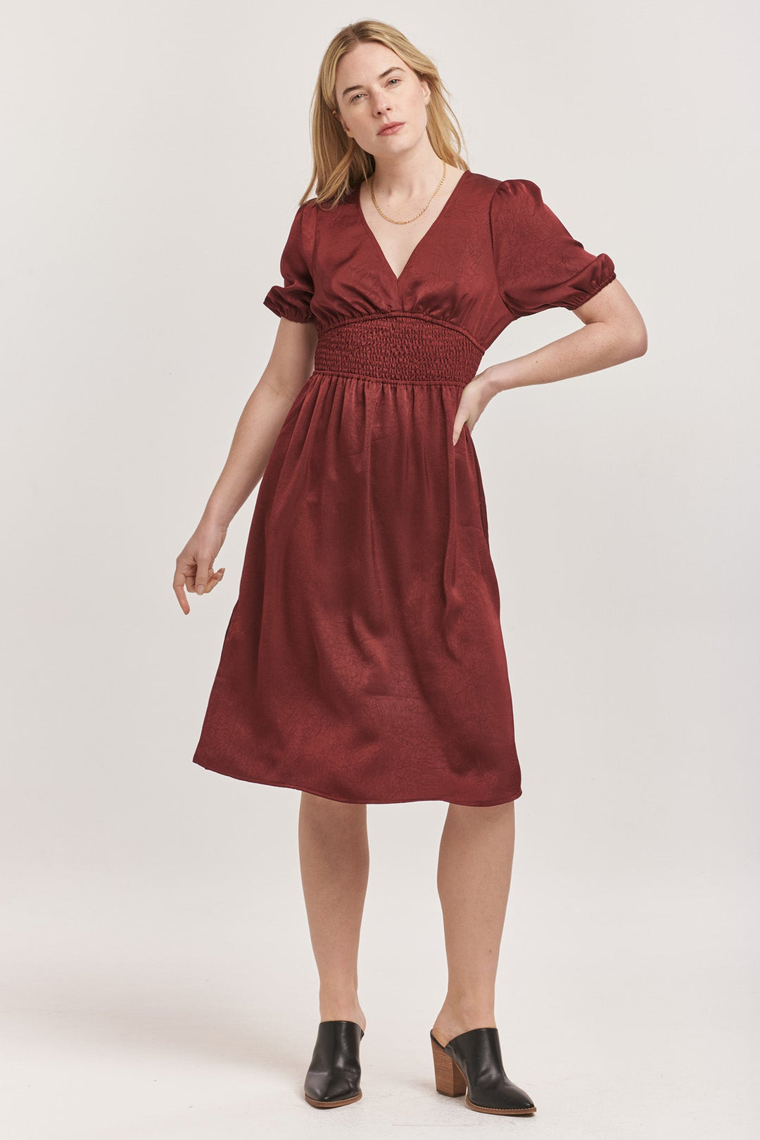 jennifer-v-neck-smocked-waist-midi-dress-plum-berry