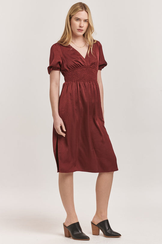 jennifer-v-neck-smocked-waist-midi-dress-plum-berry