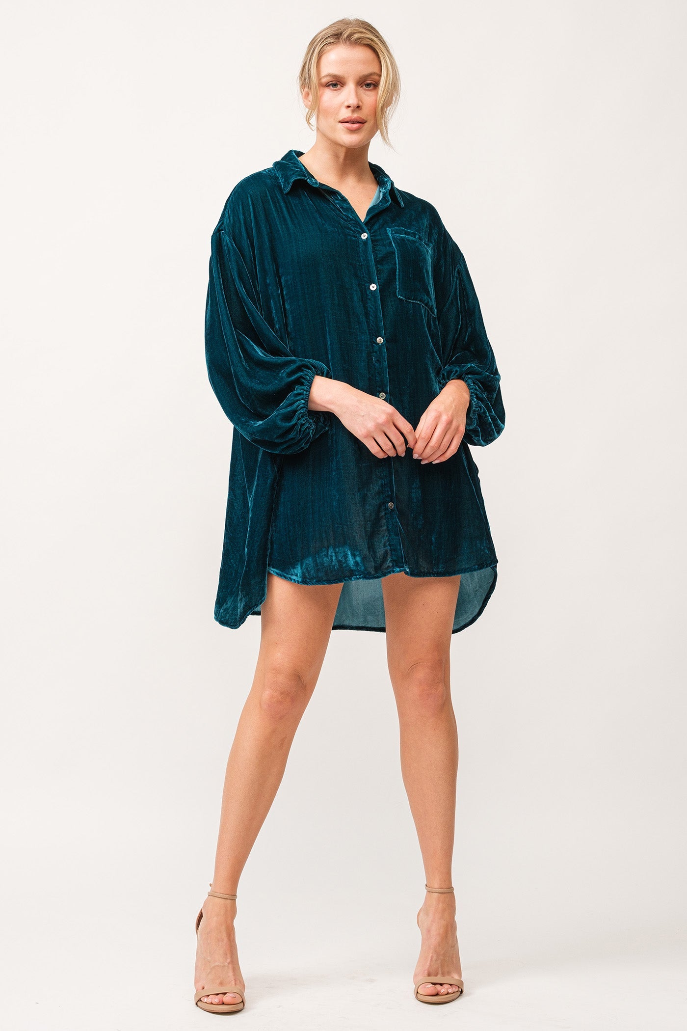 image of a female model wearing a LEIGH COLLARED BUTTON DOWN 3/4 SLEEVE DRESS DEEP TEAL DEAR JOHN DENIM 