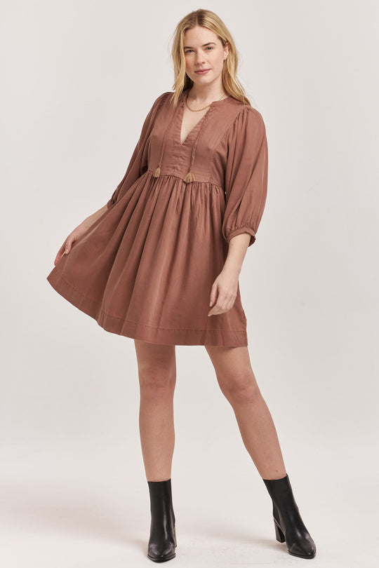 alexis-long-sleeve-relaxed-fit-dress-nutshell