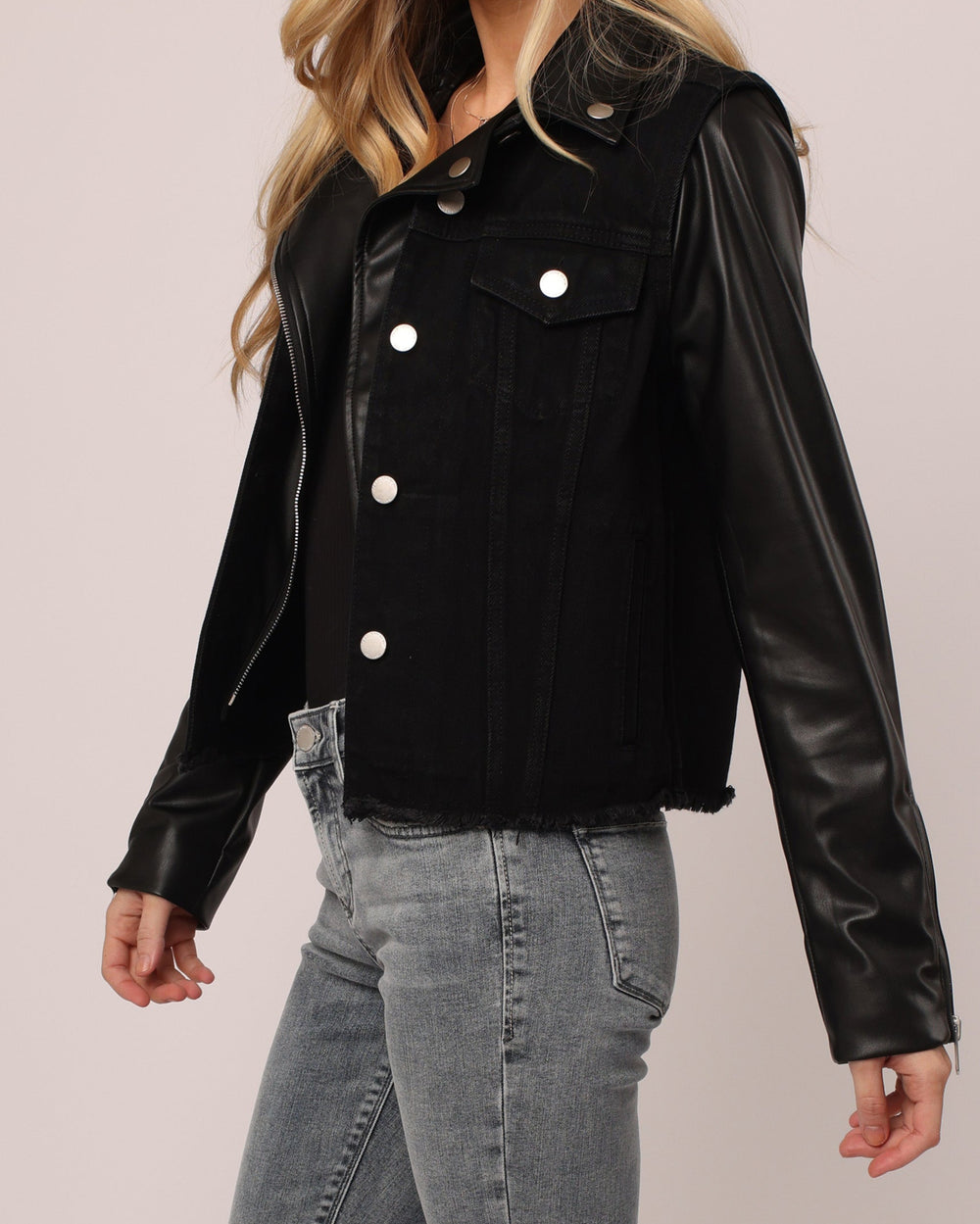 image of a female model wearing a EDEN FRAYED HEM JACKET AMSTERDAM DEAR JOHN DENIM 