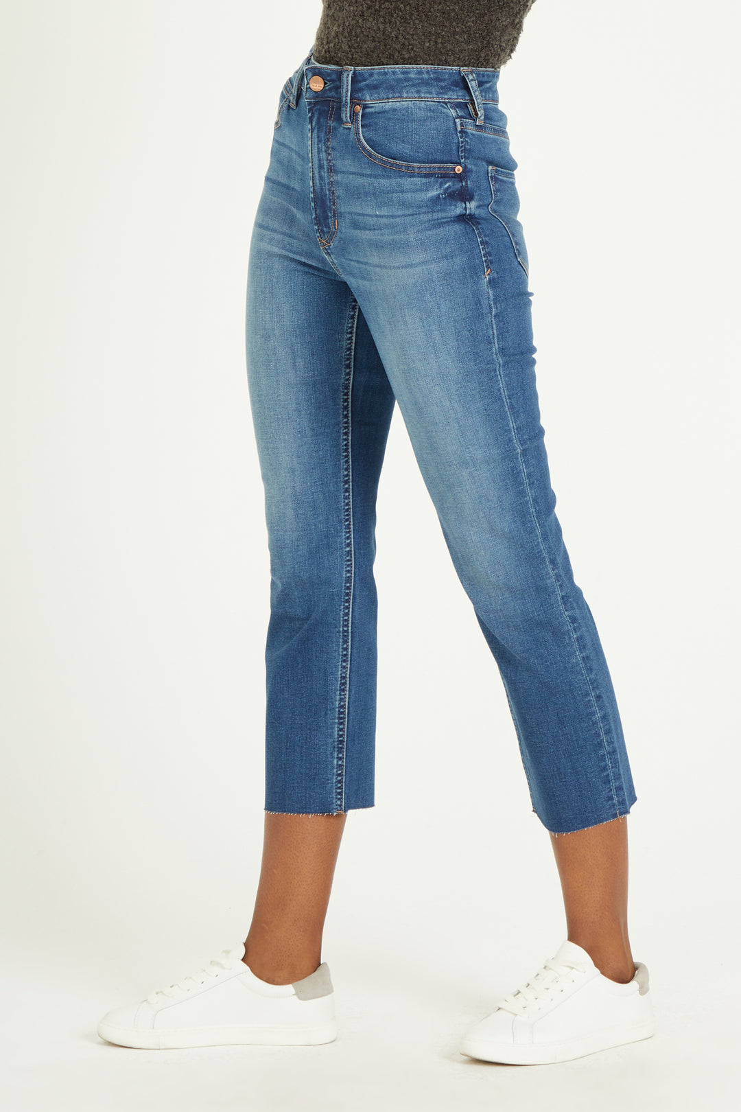 image of a female model wearing a 11" SUPER HIGH RISE FRANKIE STRAIGHT IN PORTO JEANS