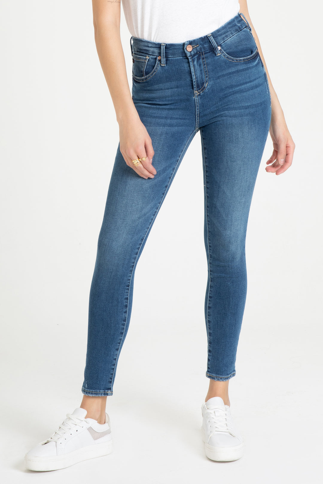 image of a female model wearing a 10 1/2" SUPER HIGH RISE OLIVIA IN FRONTAGE DEAR JOHN DENIM 