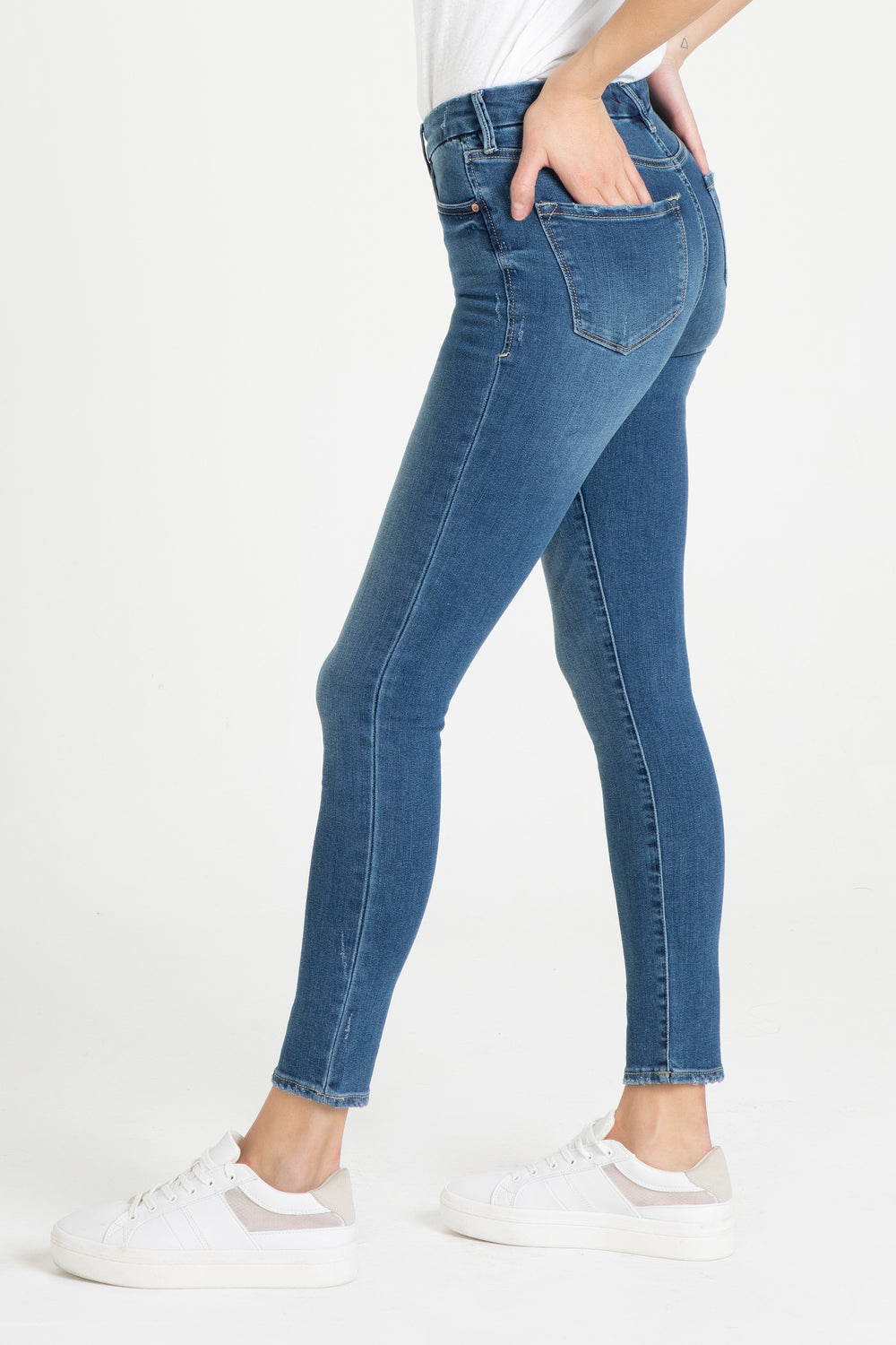 image of a female model wearing a 10 1/2" SUPER HIGH RISE OLIVIA IN FRONTAGE DEAR JOHN DENIM 