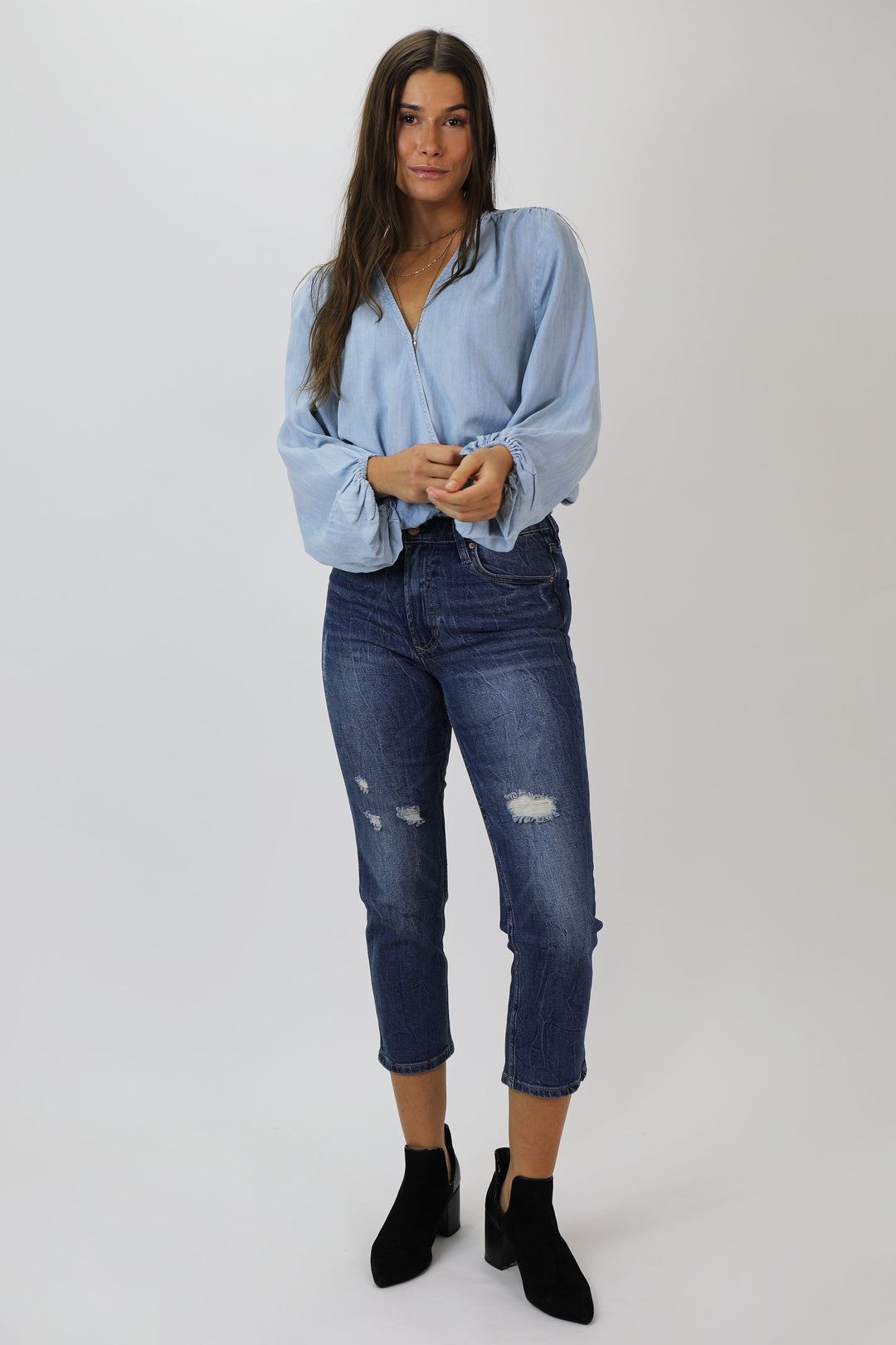 image of a female model wearing a FRANKIE SUPER HIGH RISE CROPPED STRAIGHT JEANS BILBAO JEANS