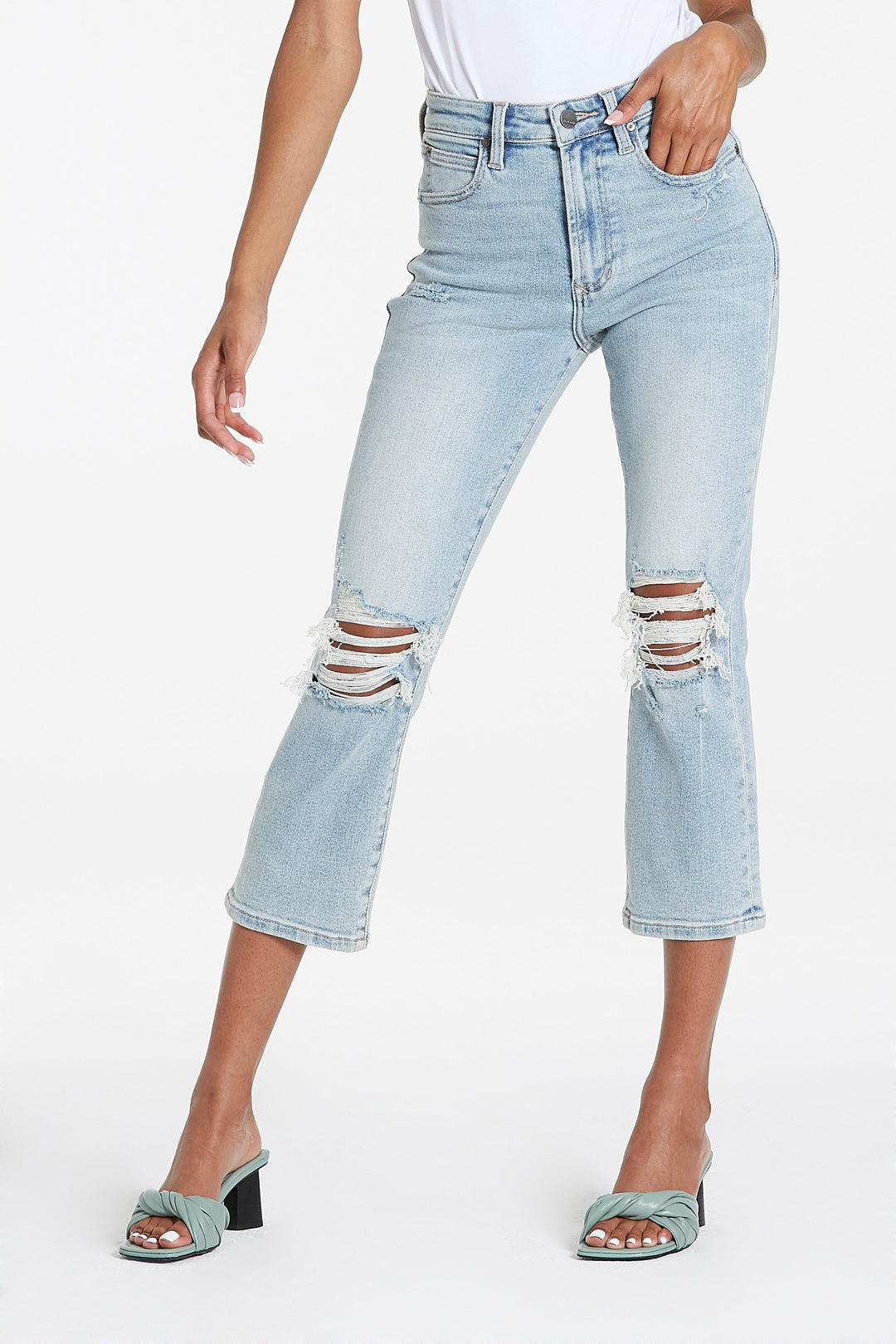 image of a female model wearing a FRANKIE SUPER HIGH RISE CROPPED STRAIGHT MONTPELIER JEANS JEANS