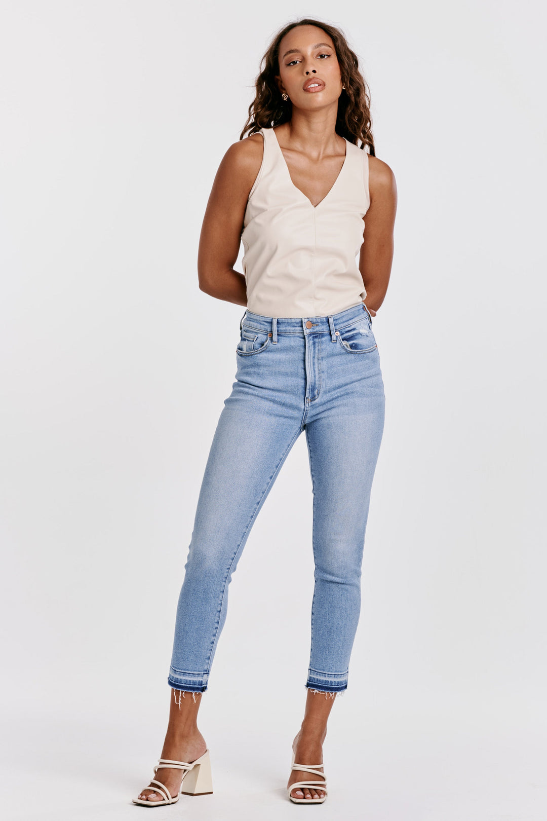 stella-super-high-rise-cropped-slim-straight-jeans-east-bay