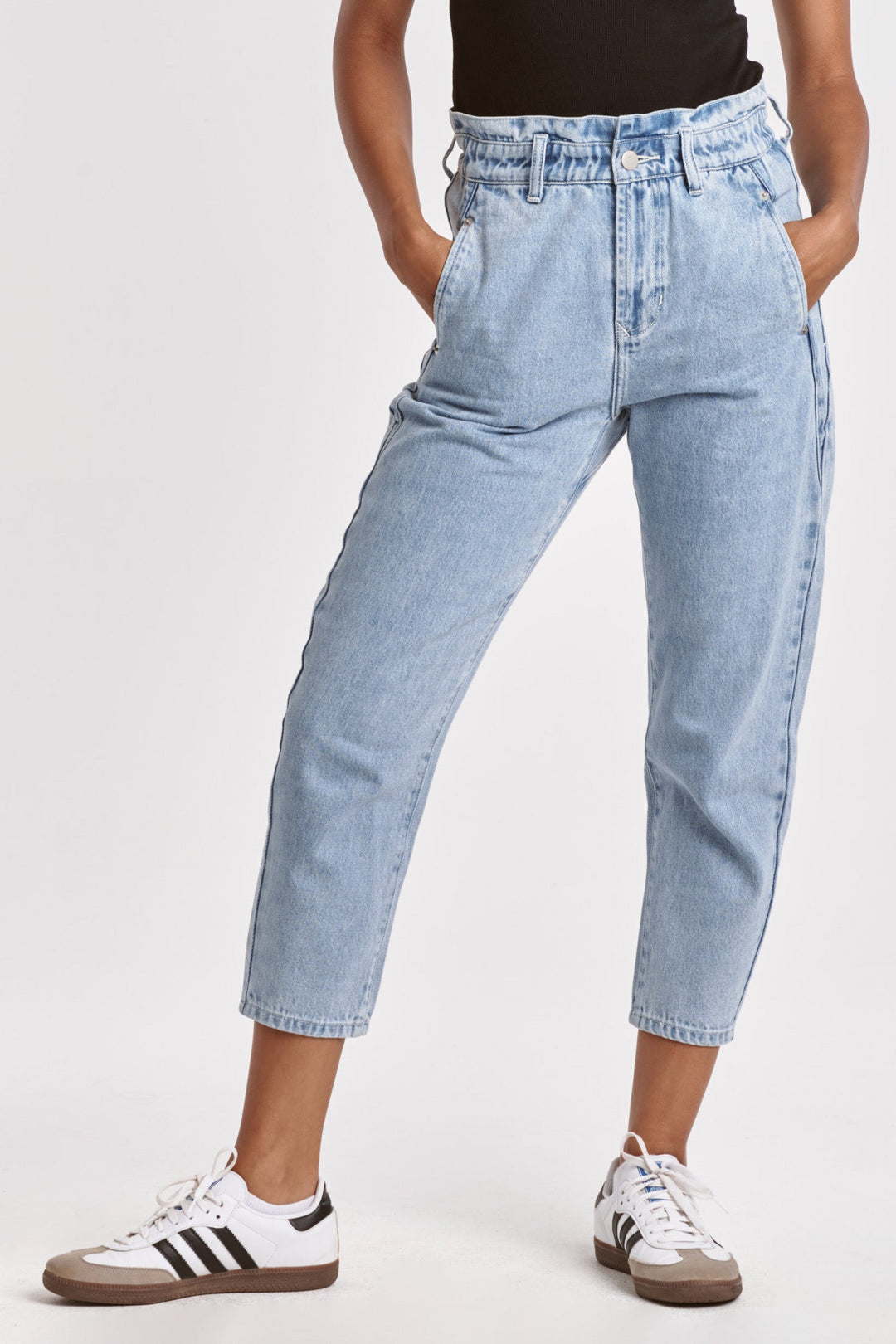 valerie-ultra-high-rise-cropped-baggy-jeans-zylo