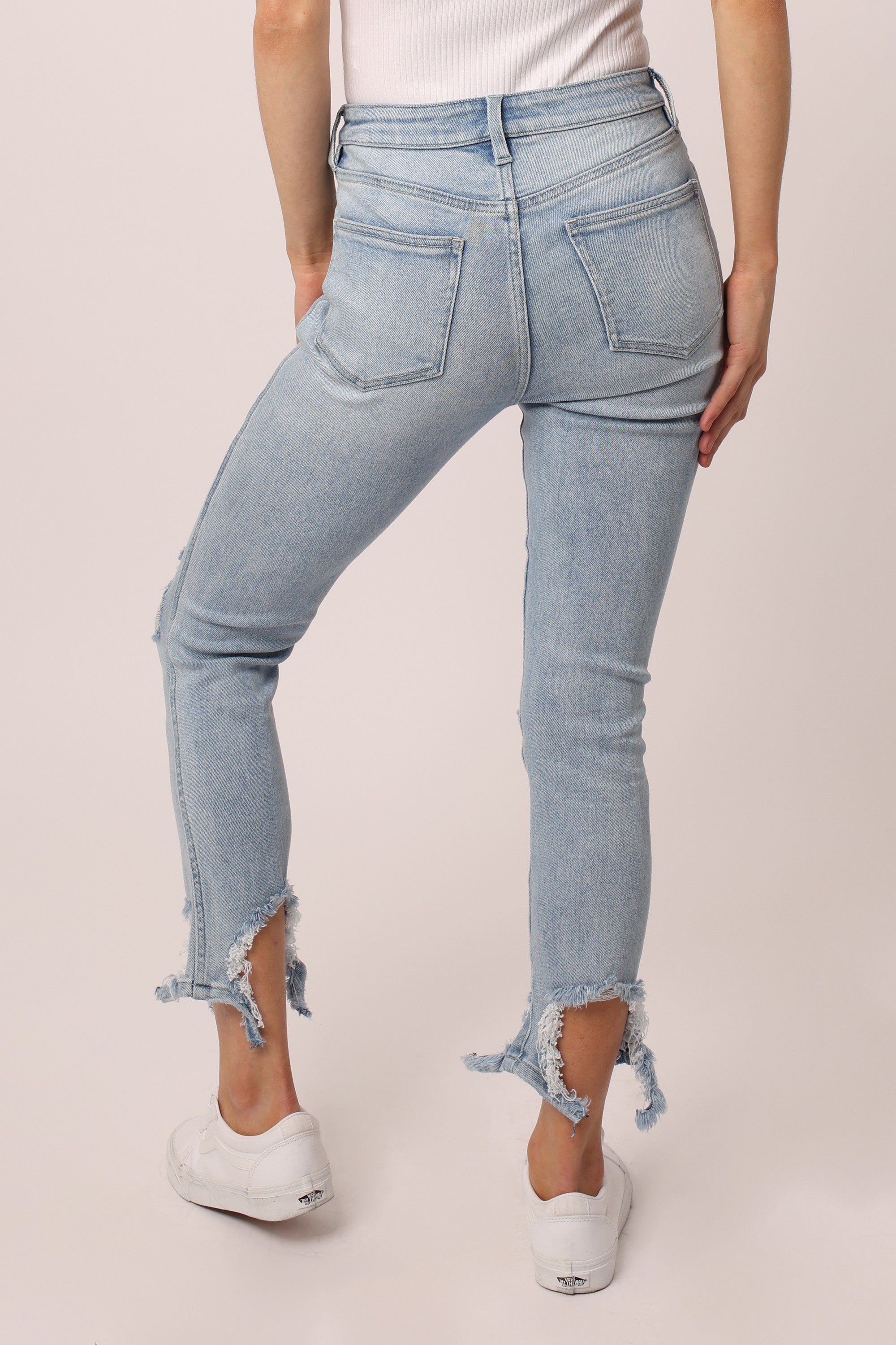 Free people great on sale heights frayed jeans