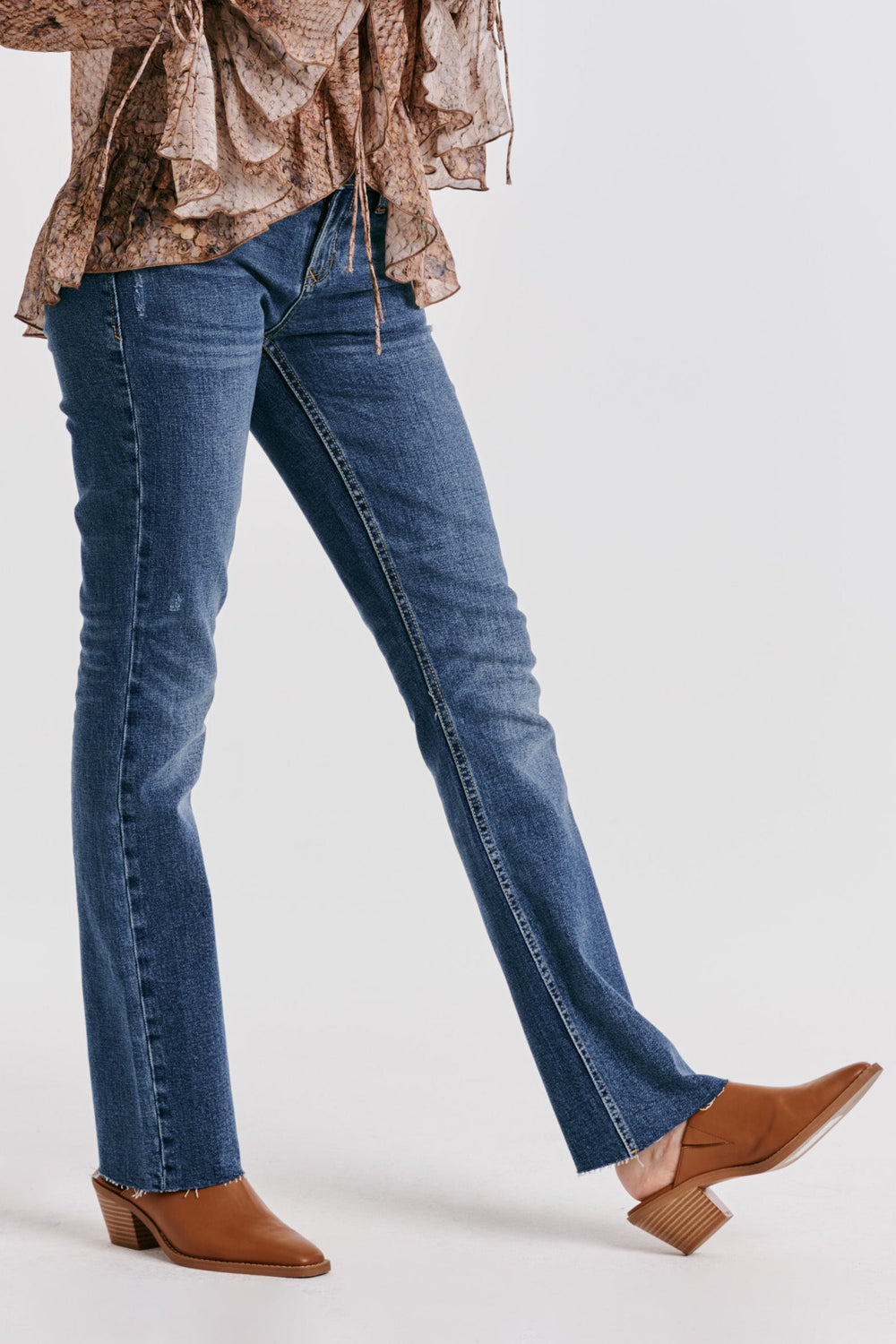 blaire-high-rise-slim-straight-jeans-lillie