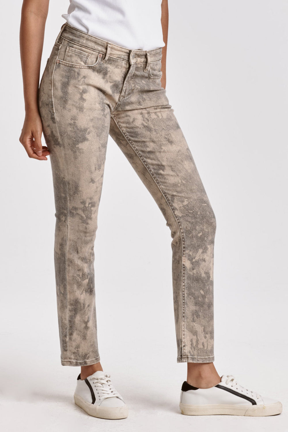 blaire-high-rise-slim-straight-jeans-spring-camo