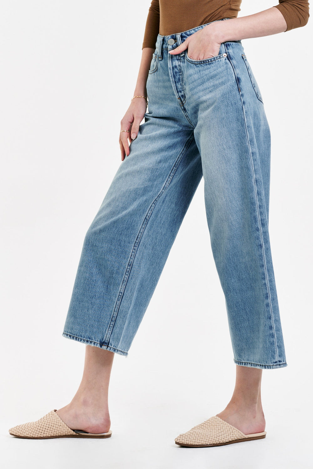 image of a female model wearing a SAMANTHA SUPER HIGH RISE CROPPED WIDE LEG JEANS KEARNEY JEANS