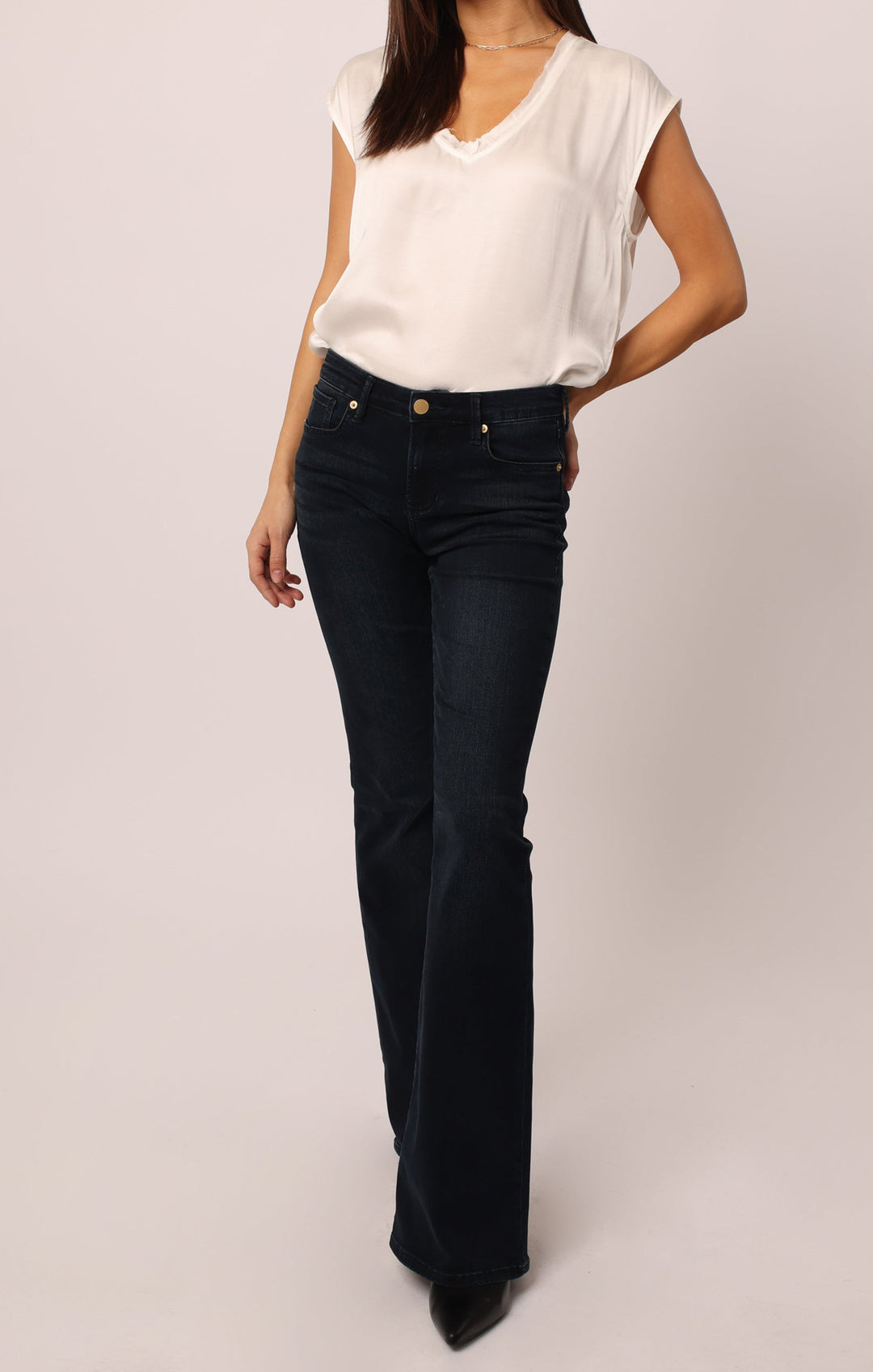 What to wear with flared jeans - Cheryl Shops