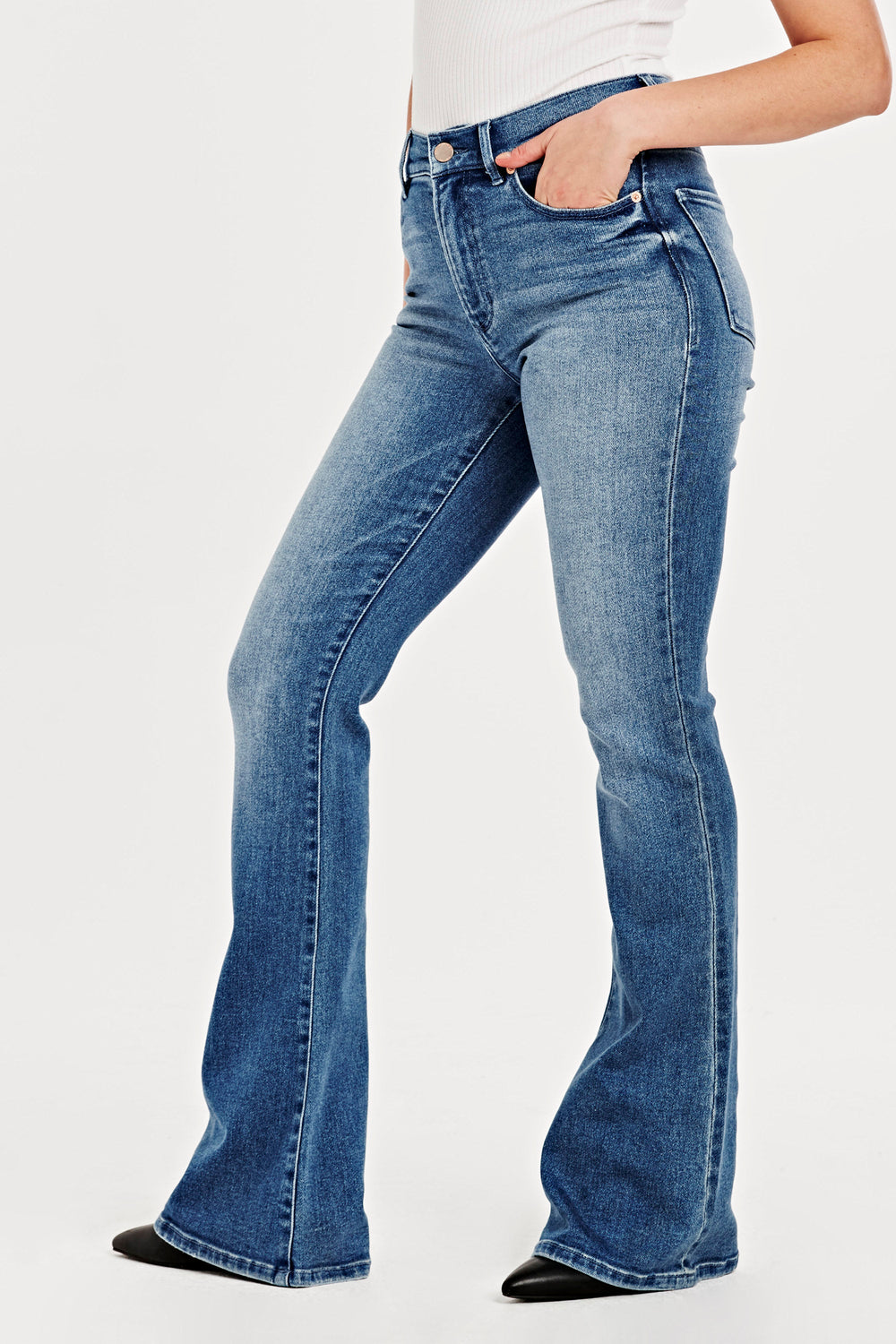 image of a female model wearing a LANEY HIGH RISE FLARE JEANS ITASCA JEANS