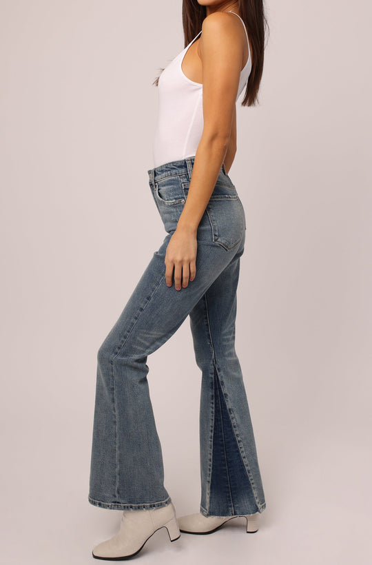 image of a female model wearing a OLIVER SUPER HIGH RISE BOOTCUT JEANS PRAGUE JEANS