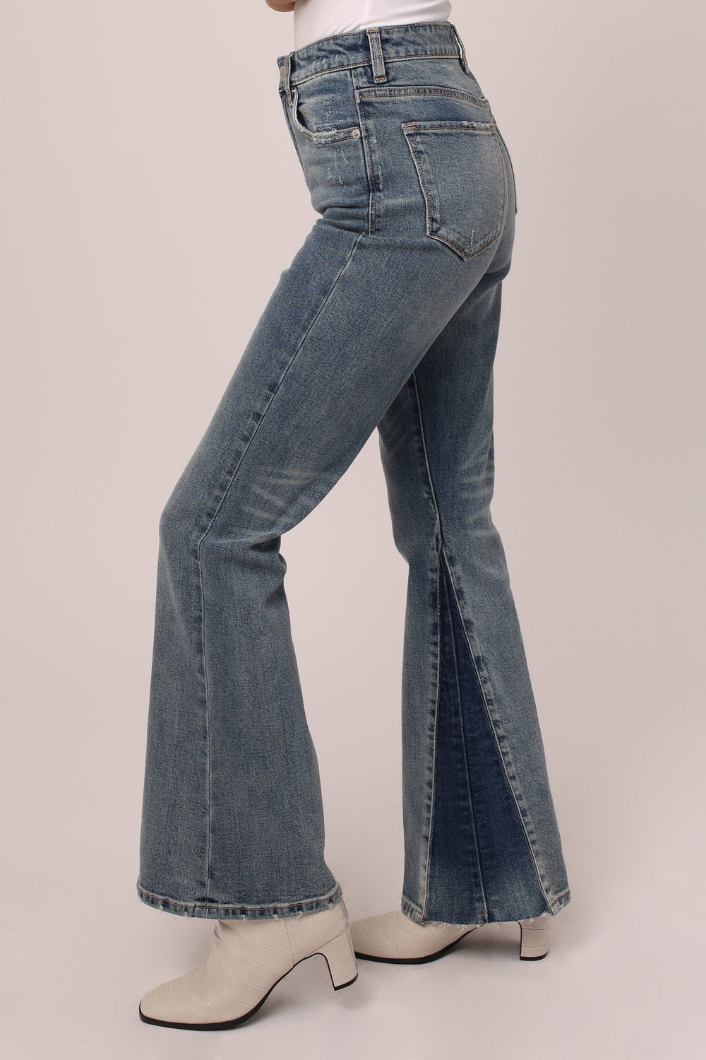 image of a female model wearing a OLIVER SUPER HIGH RISE BOOTCUT JEANS PRAGUE DEAR JOHN DENIM 