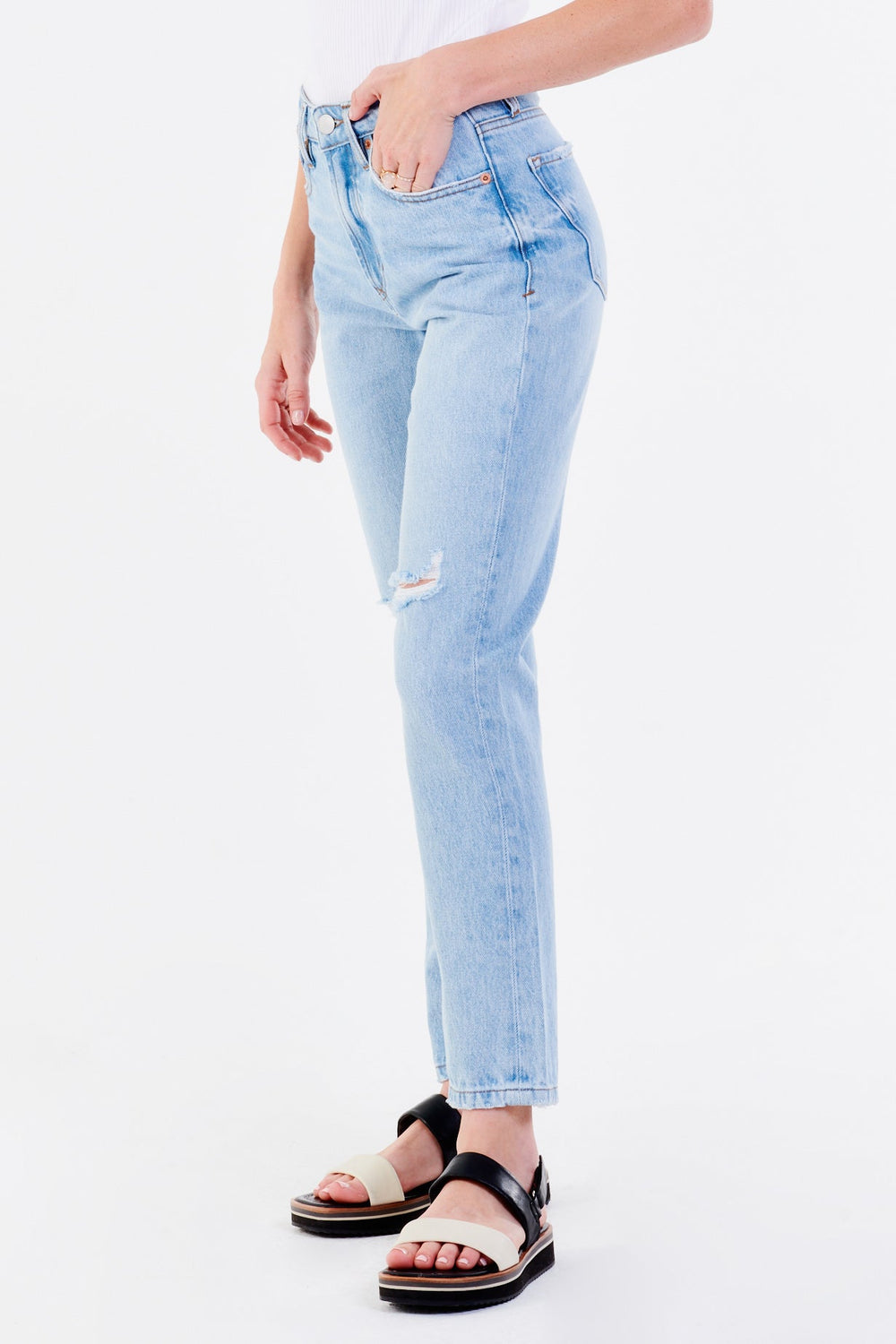 image of a female model wearing a MAISIE SUPER HIGH RISE CROPPED MOM JEANS SAN FERNANDO JEANS